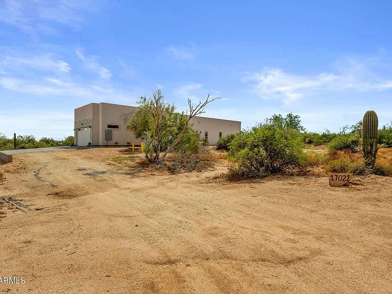 17021 E LOWDEN Road photo 2