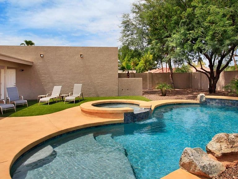 7798 E WINDROSE Drive photo 2