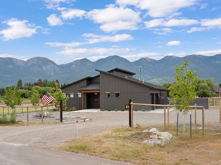 83 Creston Trl photo 1