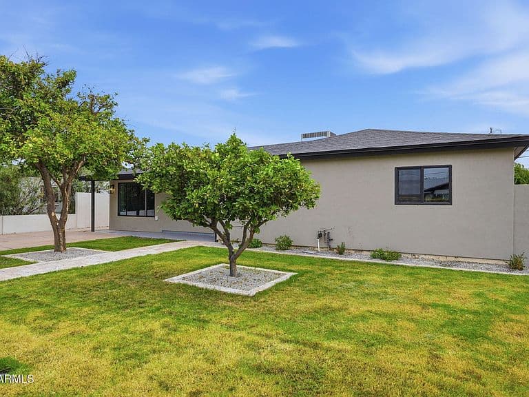 7715 E VERDE Lane photo 4