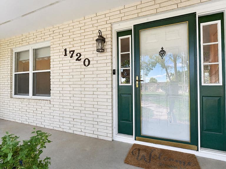 1720 4th Ave E photo 2
