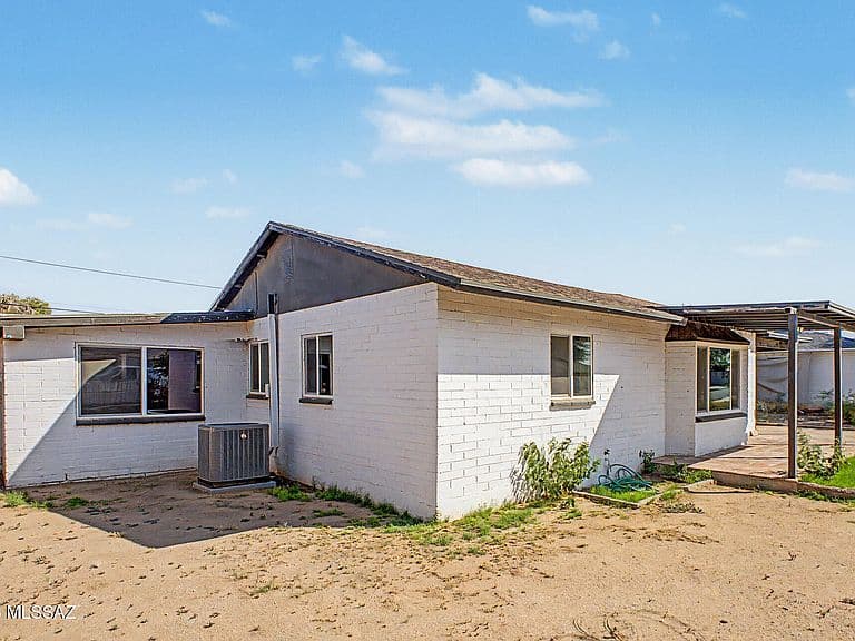 2126 E Hidalgo Vis photo 2