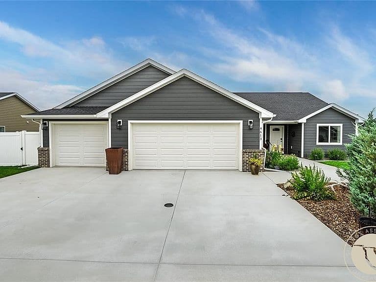 4613 Liahona Ln photo 1