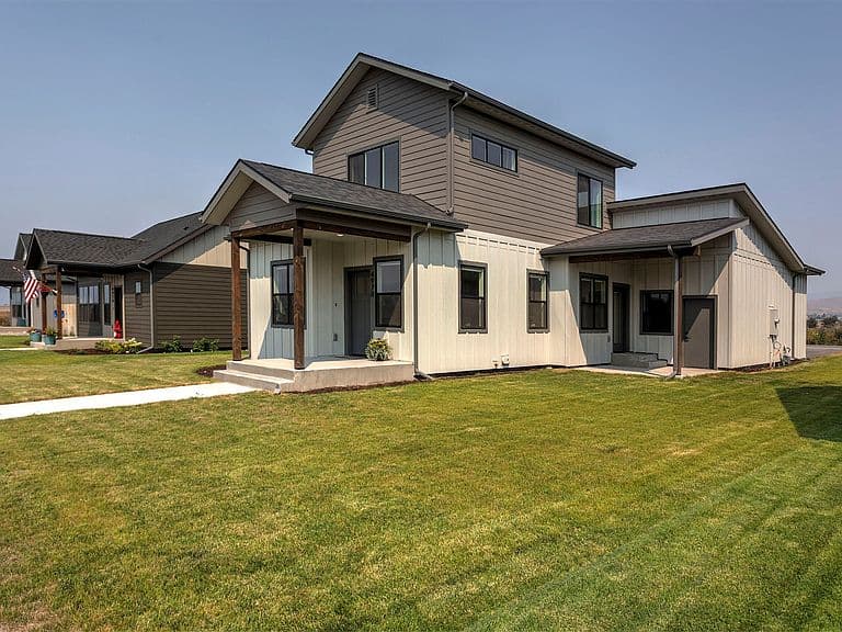 4970 England Blvd photo 1