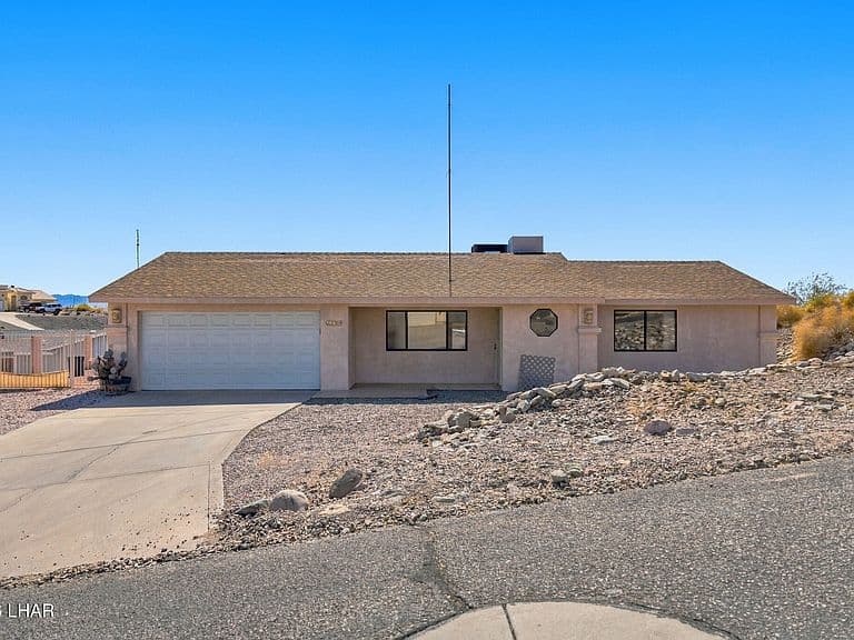 2309 Clarke Ct photo 3