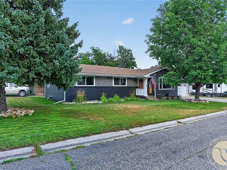 2315 Hoover Ave photo 2