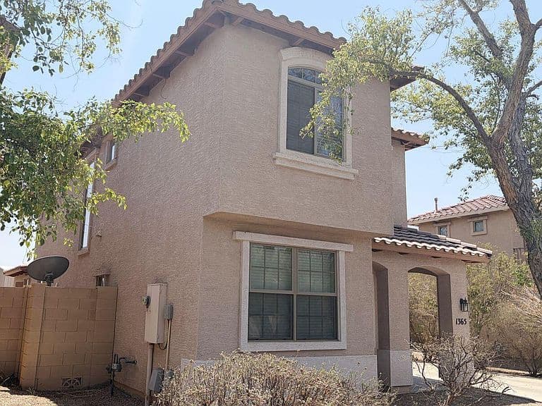 1365 E COLORADO Loop photo 3