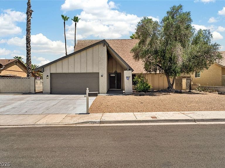 4431 El Campana Way photo 2
