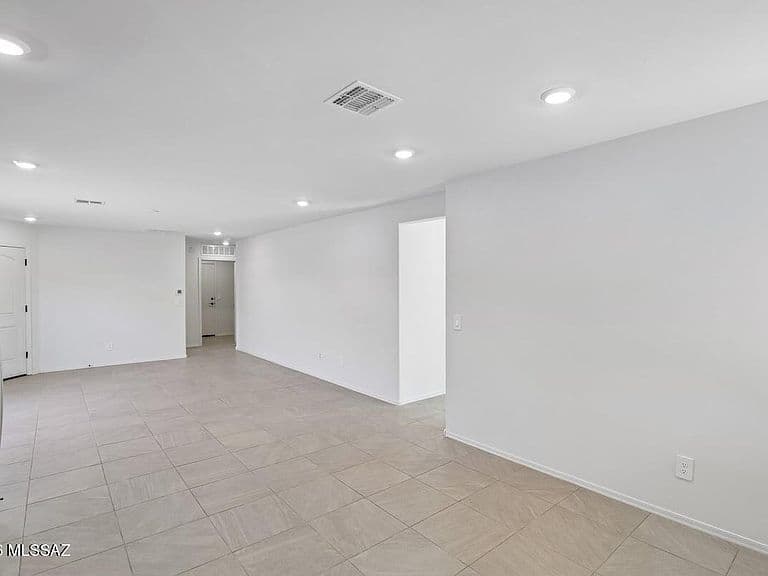11002 S Audie Murphy Dr photo 5