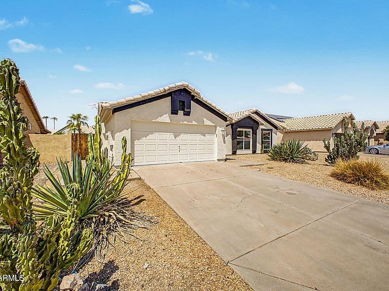 4238 E ENCINAS Avenue photo 2