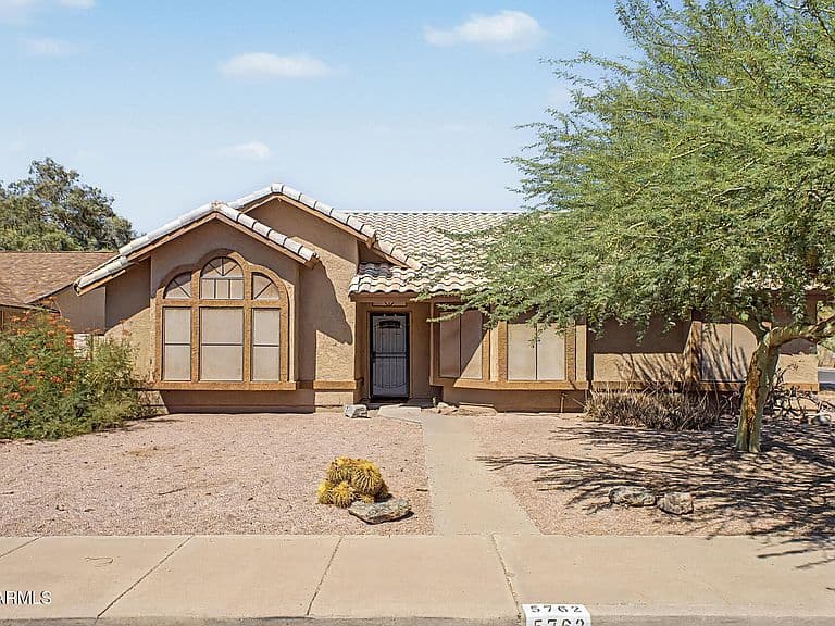 5762 E ELLIS Street photo 1