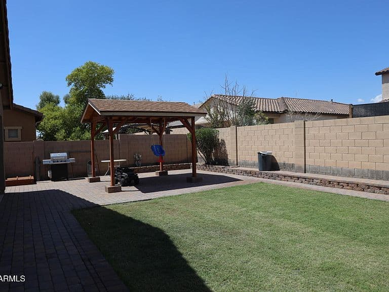 10142 W Wier Avenue photo 3