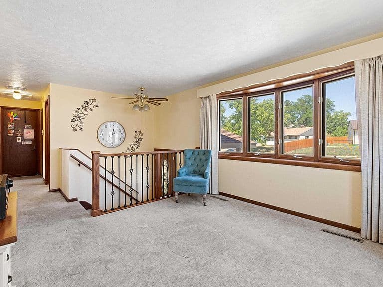 807 Horace Mann Dr photo 4