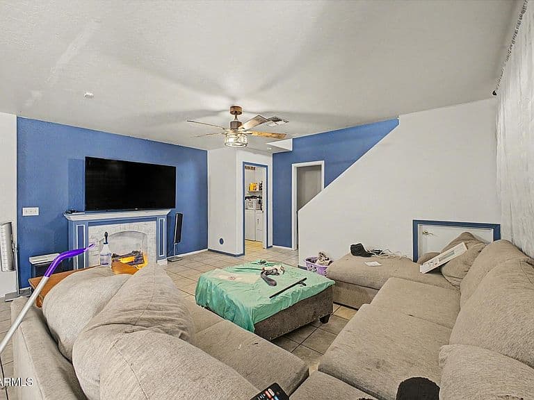 43557 W SAGEBRUSH Trail photo 3