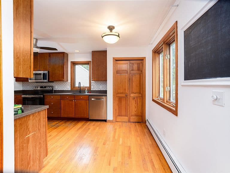 965 Williams Road photo 5