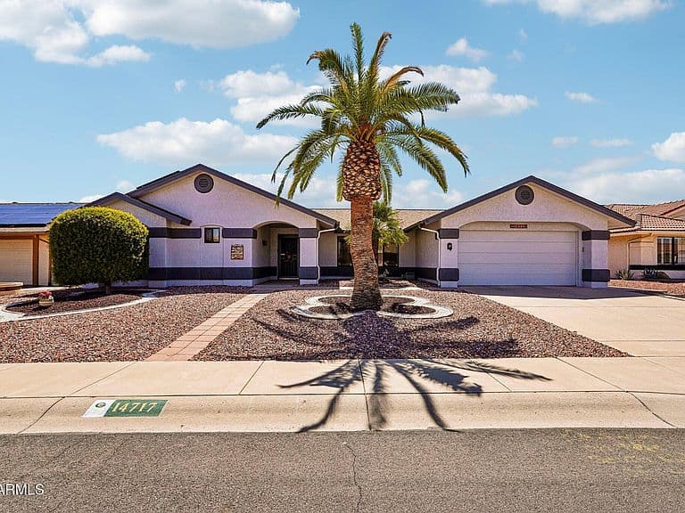 14717 W BUTTONWOOD Drive photo 2