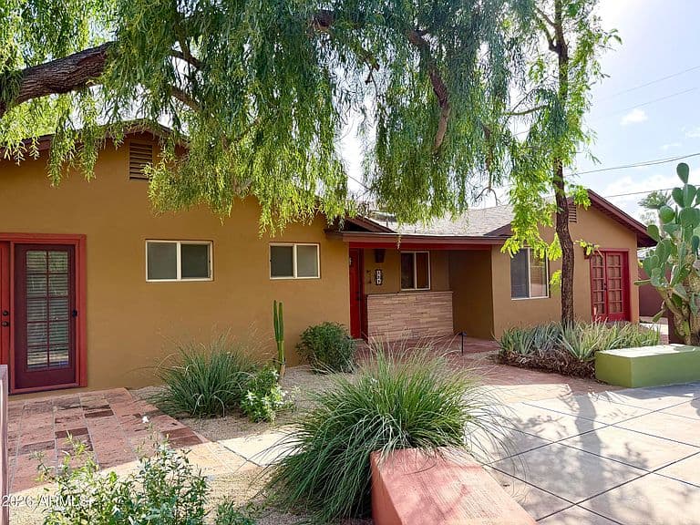 507 E SOLANA Drive photo 4