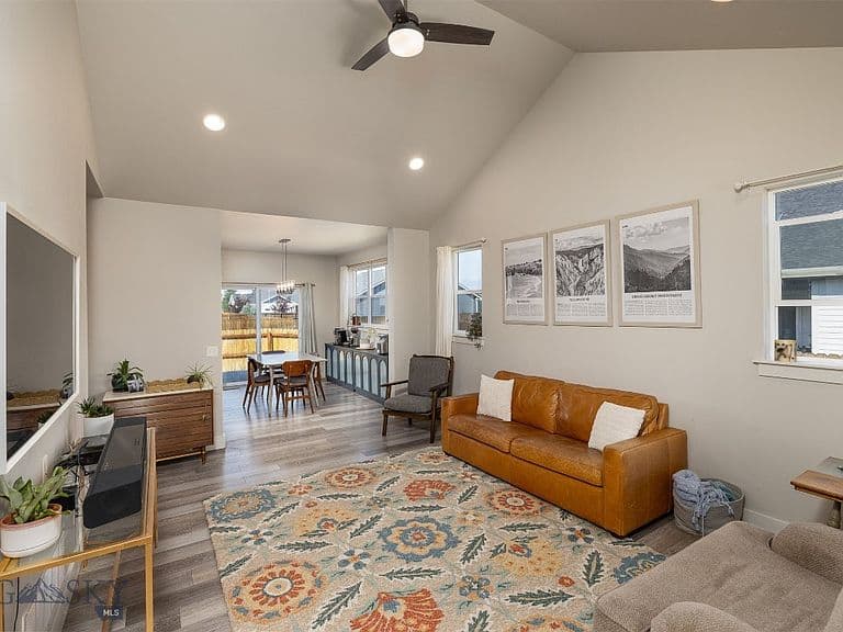 1503 Cheery St photo 5