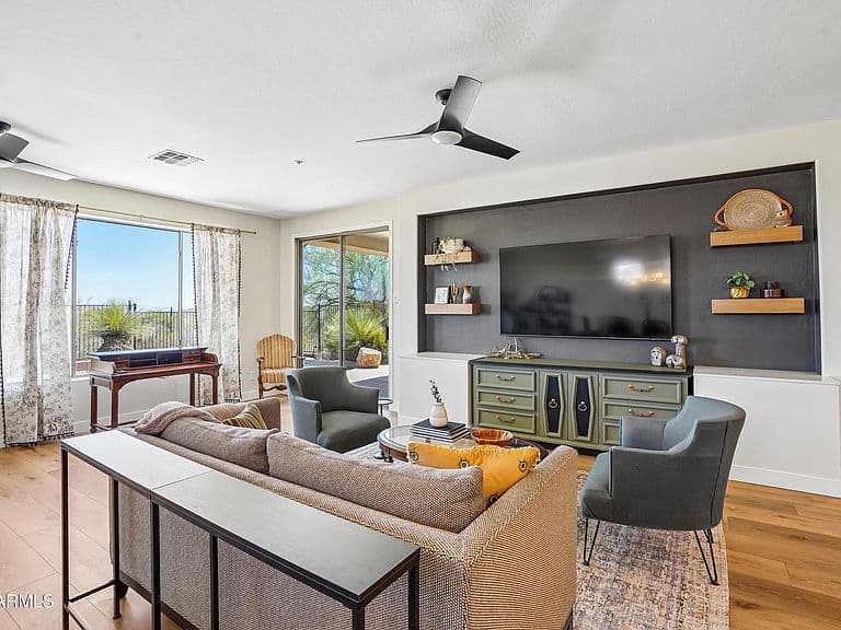 41101 N LAUREL VALLEY Court photo 4