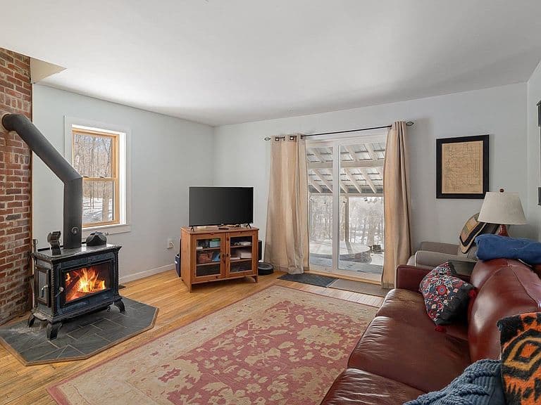 84 Old Mansfield Road photo 5