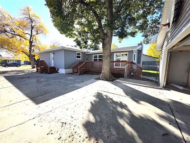 2903 Oakland Dr photo 4