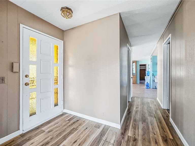 1684 Monte Vista Dr photo 4