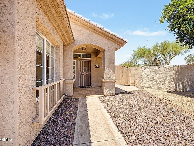 10776 N 119TH Street photo 2