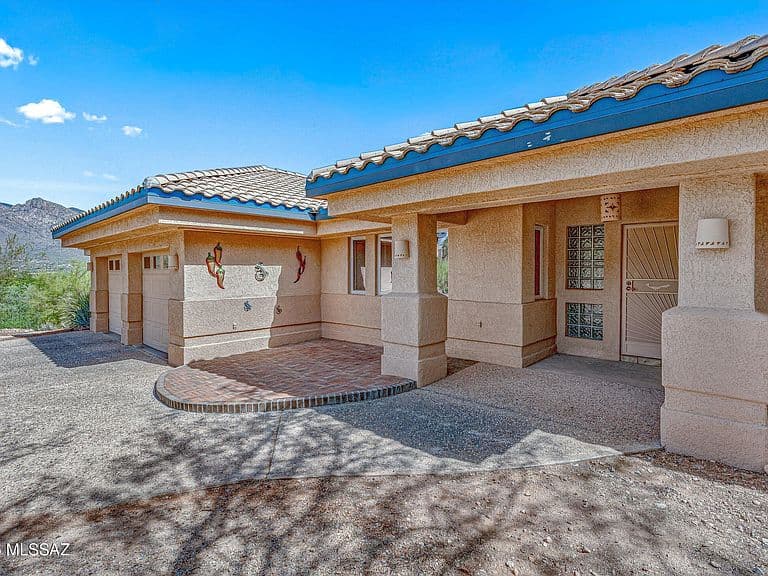 10431 N Stargazer Dr photo 2