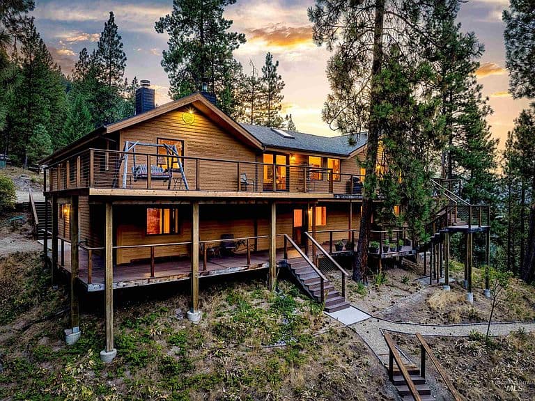 160 Forest Dr photo 4