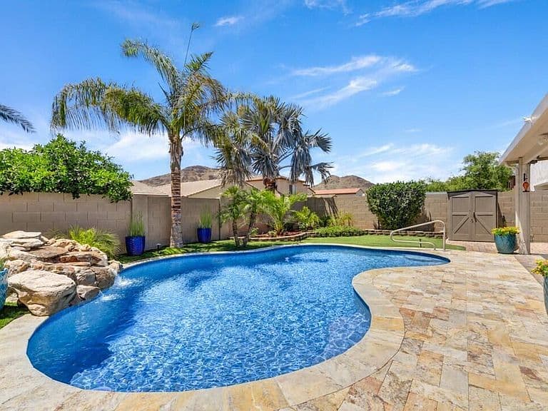 5511 W Molly Lane photo 2