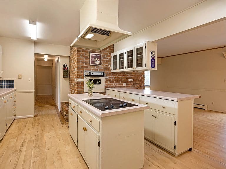 12505 Ottomar Ln photo 3