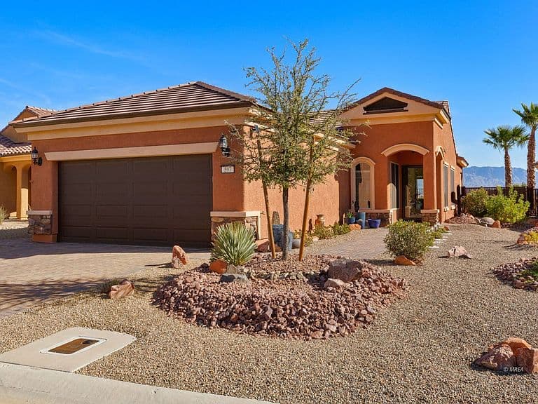 597 Bridle Path Cir photo 1