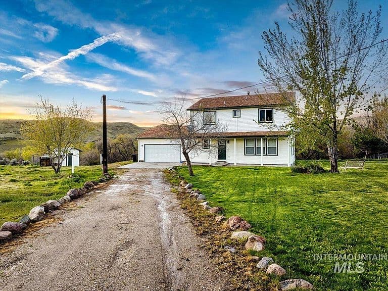 6970 Pearl Rd photo 5