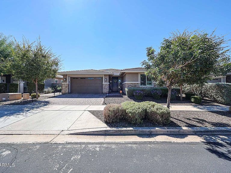14665 W CORRINE Drive photo 4