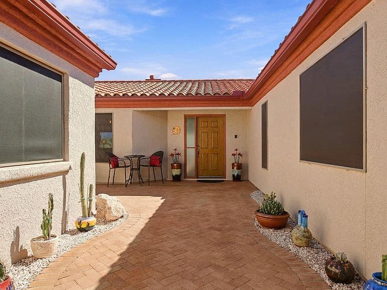 903 W Belltower Dr photo 4
