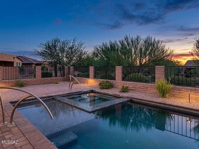 2475 E Rolling Meadow Ln photo 1