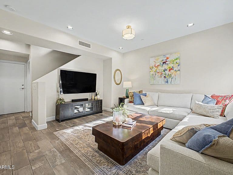 3935 E ROUGH RIDER Road #1376 photo 5