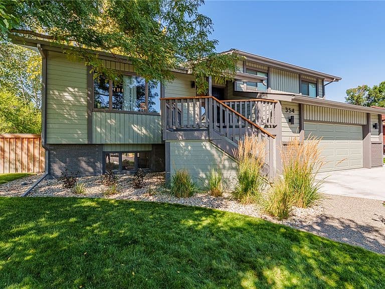 354 Cape Cod Dr photo 3