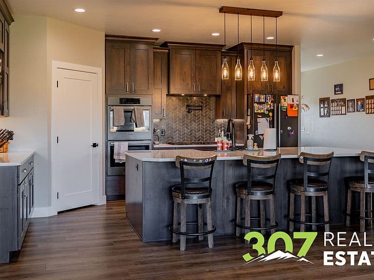 5 Breezy Ln photo 2