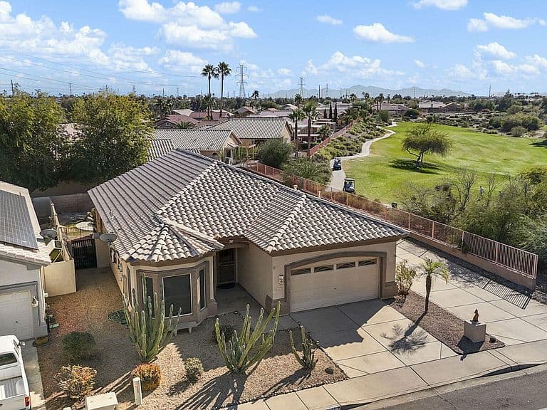 18247 N COYOTE LAKES Parkway photo 1