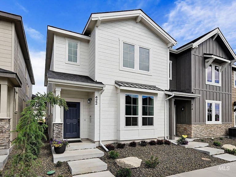 423 N Zimmerman Way photo 3