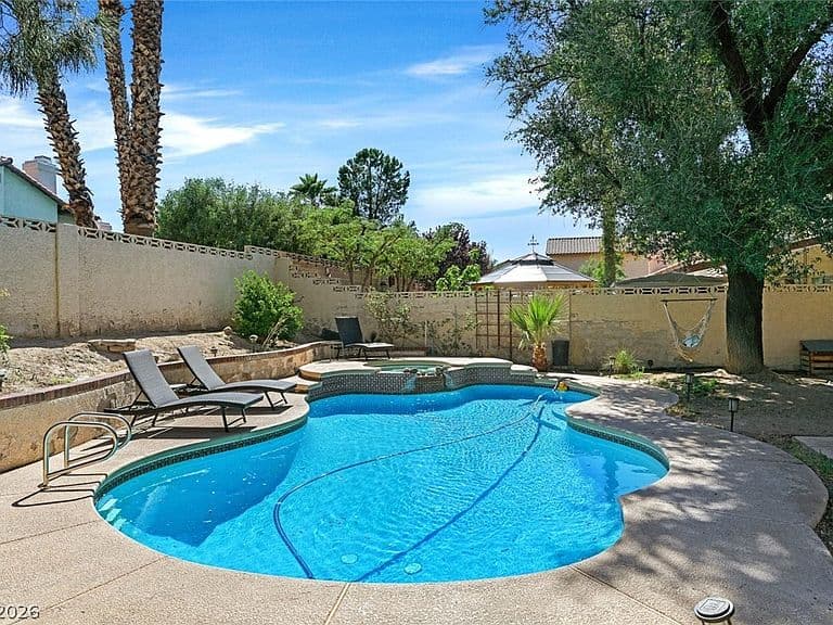 2613 Kanel Cir photo 1