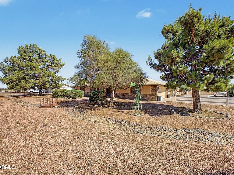 20537 W GORDON Way photo 5