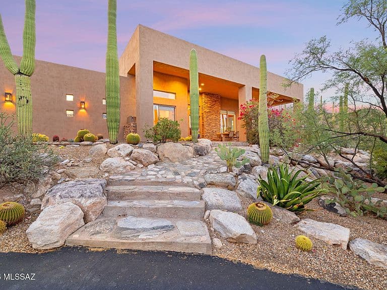 6342 N Sabino Shadow Ln photo 4