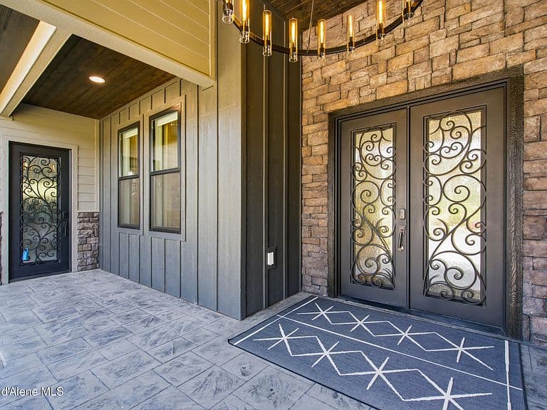 1227 E Bruin Loop photo 5