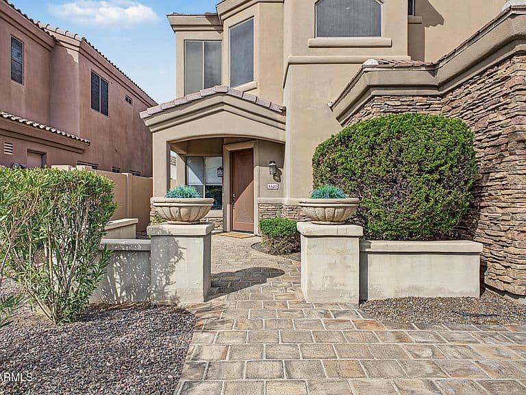 3320 E BRIARWOOD Terrace photo 3