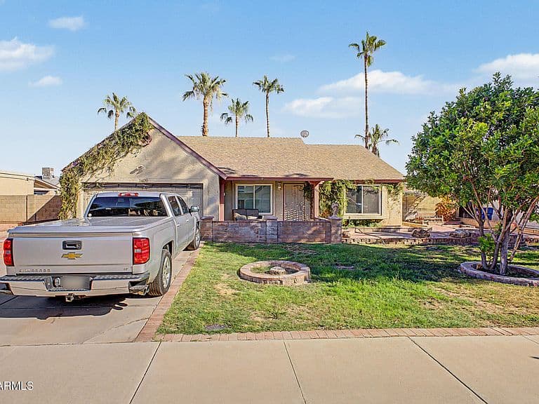 1409 E STEPHENS Drive photo 2
