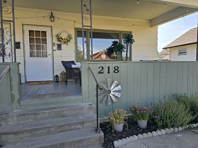 218 N Prairie Ave photo 4