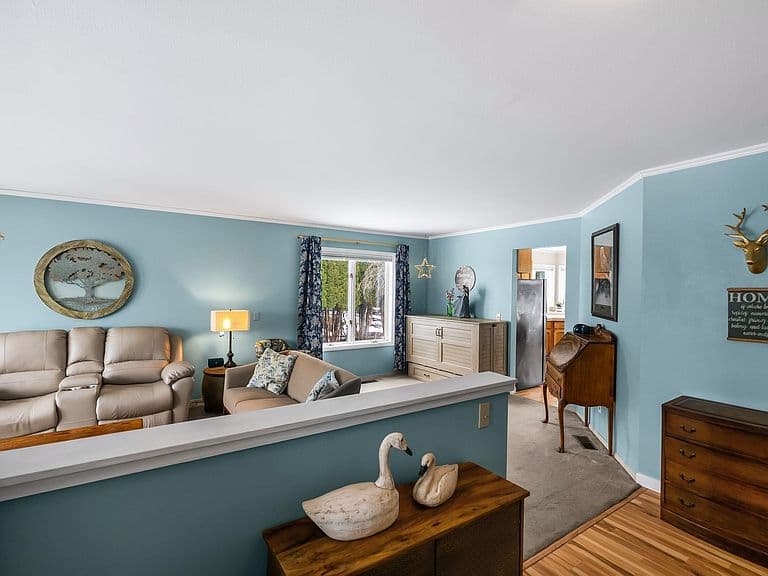 128 Spur Dr photo 5
