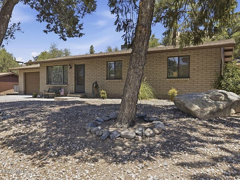 1286 Los Arcos Dr photo 5